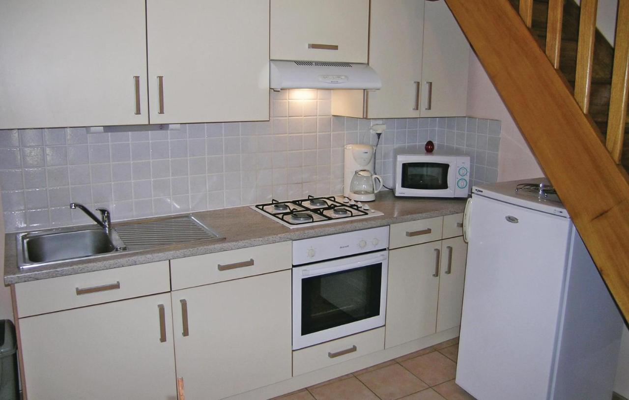 Amazing Apartment In Roz-Landrieux With Kitchen מראה חיצוני תמונה