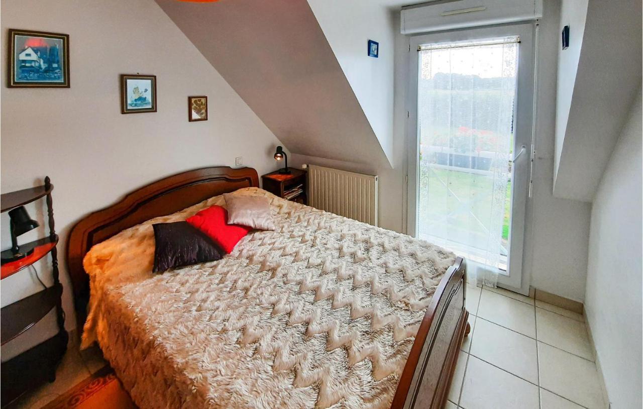 Amazing Apartment In Roz-Landrieux With Kitchen מראה חיצוני תמונה