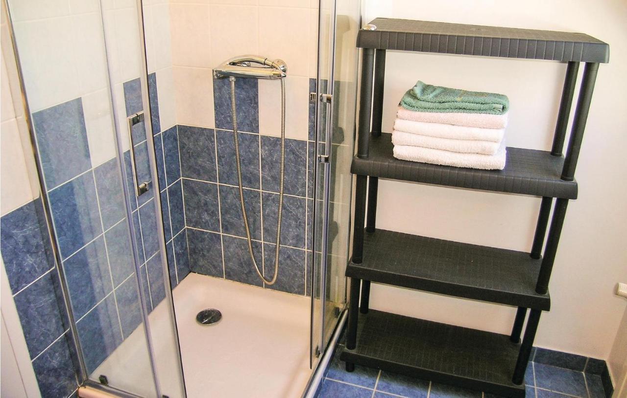 Amazing Apartment In Roz-Landrieux With Kitchen מראה חיצוני תמונה